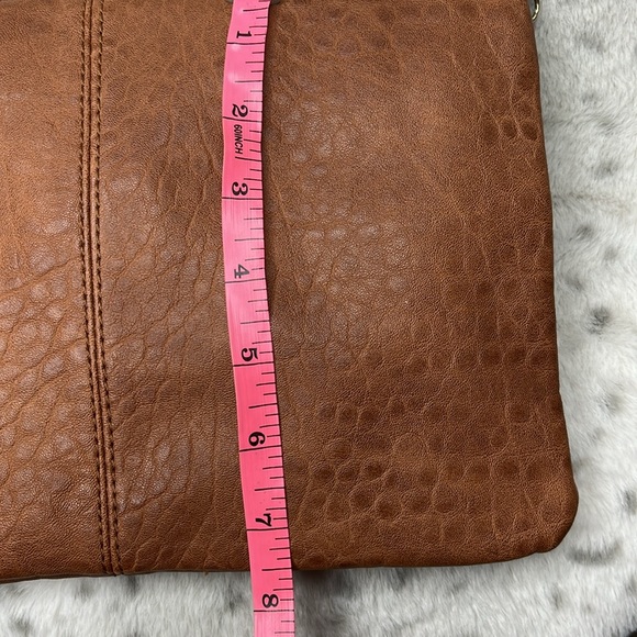 Super Cute Brown Oversized Clutch w / Removable Chain - Picture 7 of 9